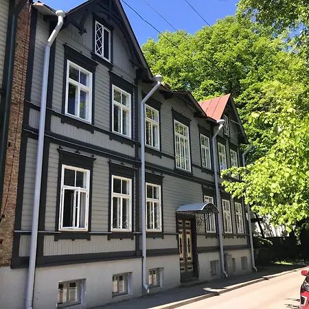 Stunning Kadriorg טאלין